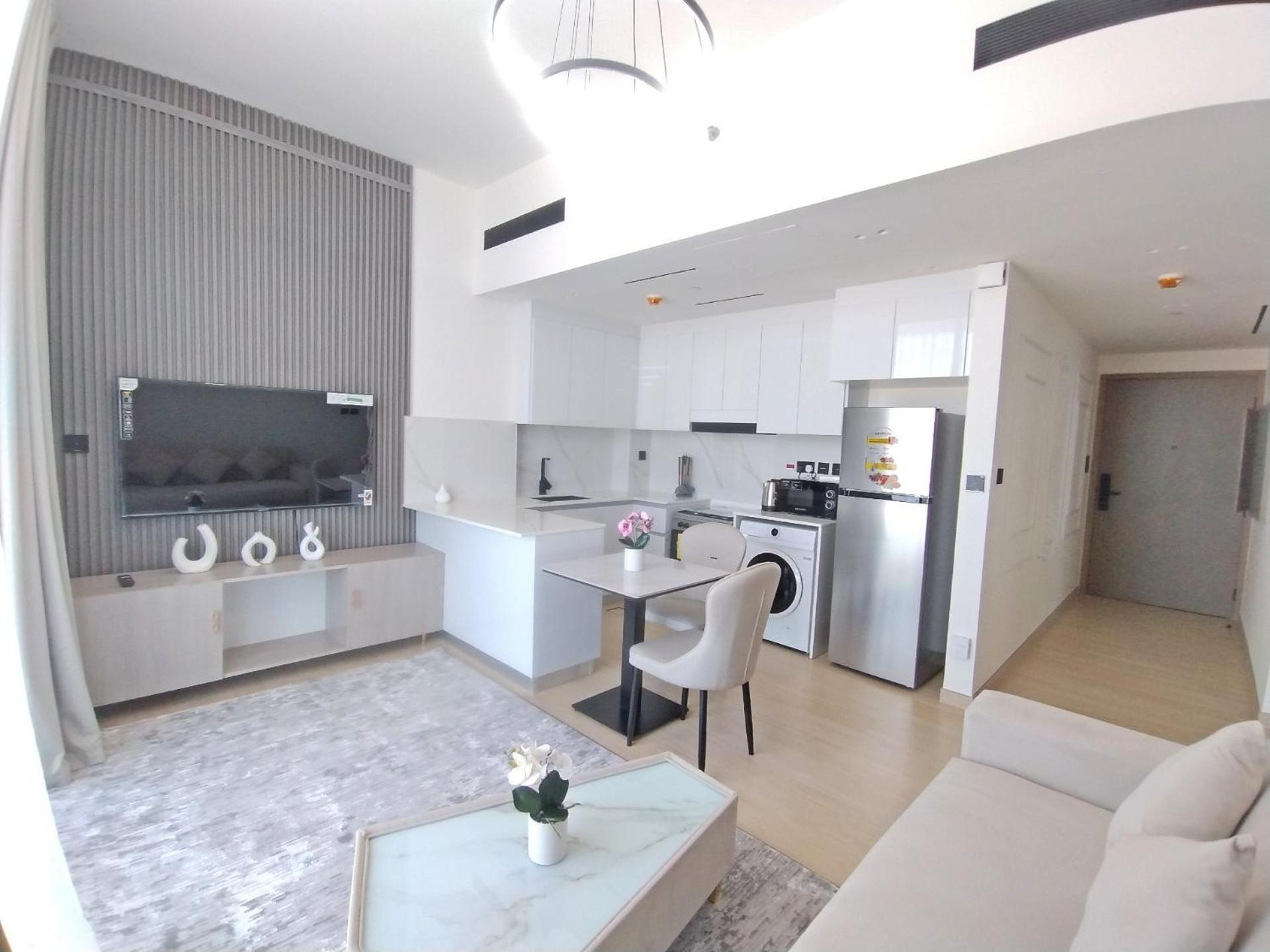 Rbe Vacation Homes-enjoy Marina View- Binghatti Corner *