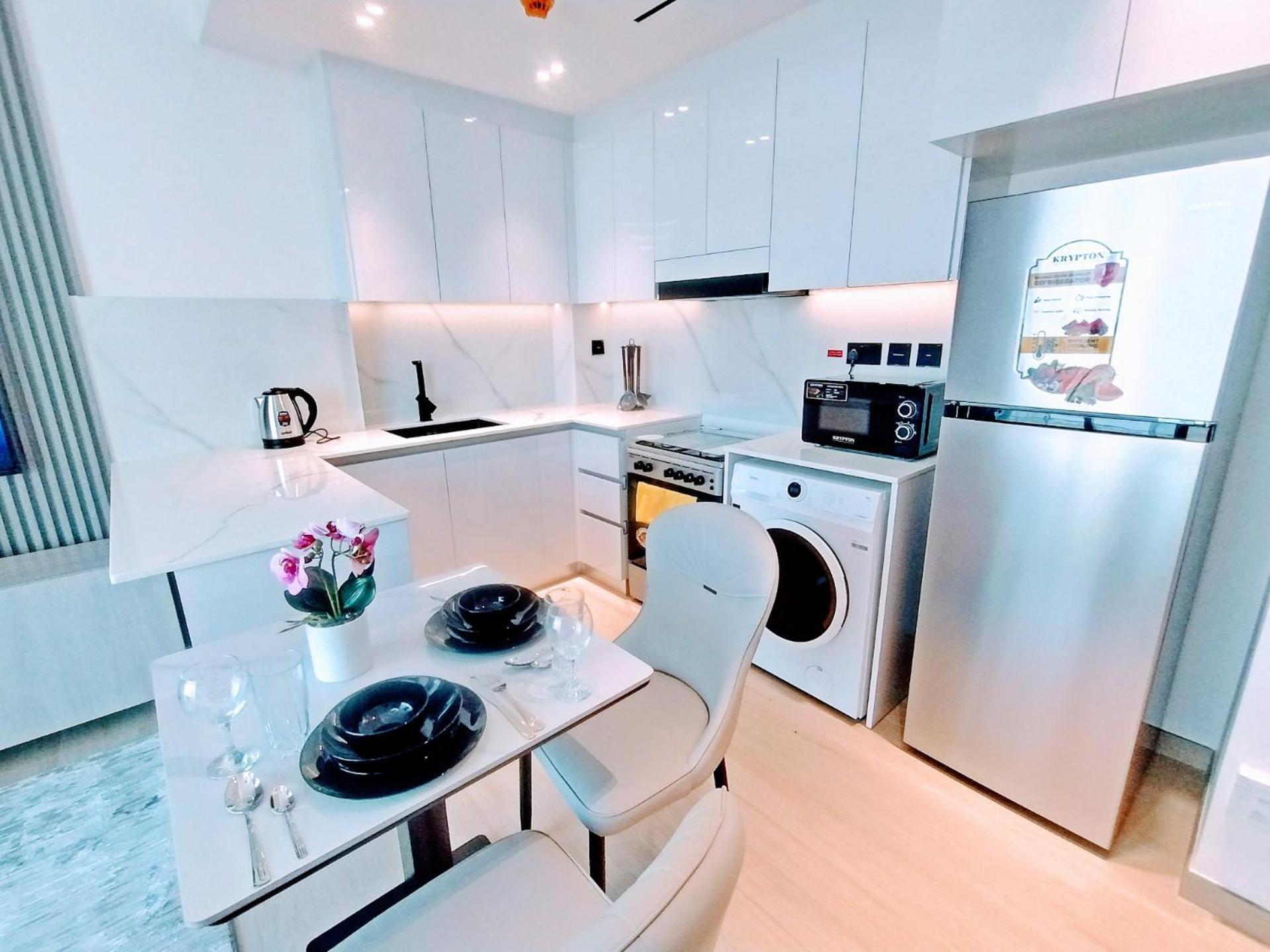 Rbe Vacation Homes-enjoy Marina View- Binghatti Corner Apartment *